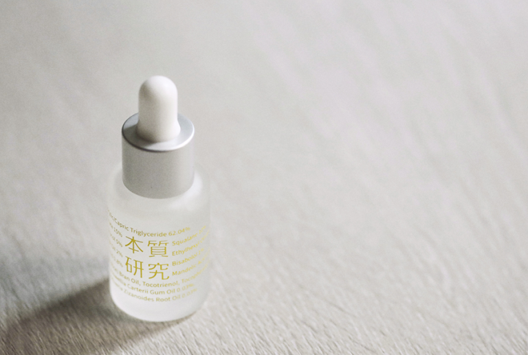 杏仁酸用法不是只有1種！應該用新思維來作煥膚保養 ，解決粉刺暗沈困擾