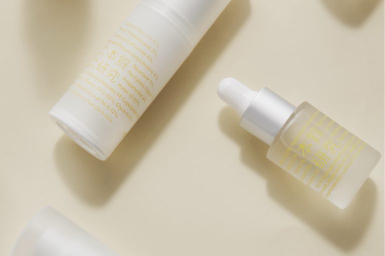 保濕精華液與保濕乳液該如何搭配 – 5大膚質與2種膚況保養全攻略