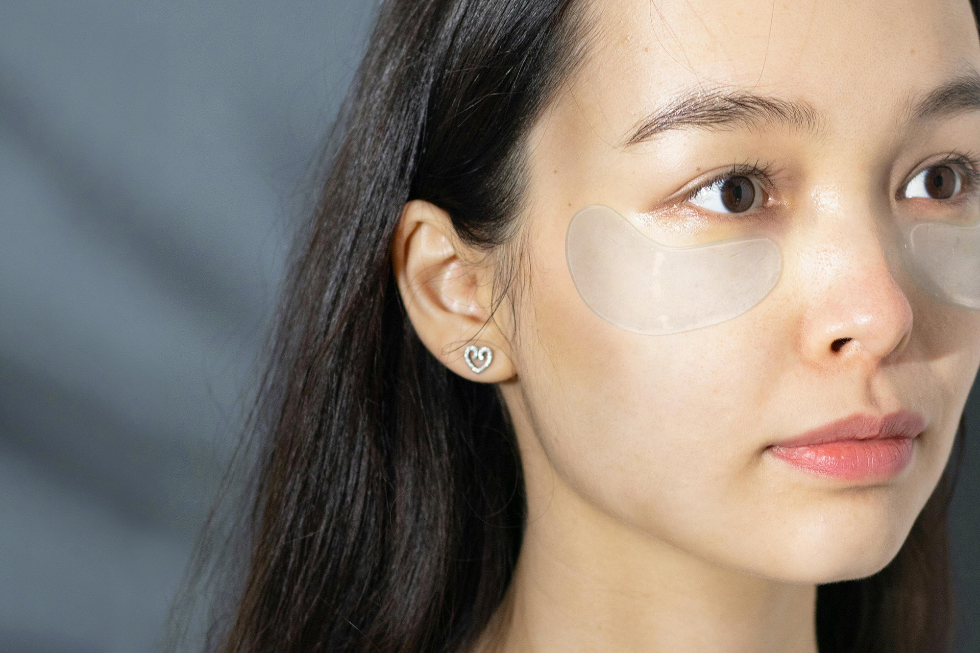 微針貼片與藻針換膚的差異？6 步驟帶你了解微針保養是什麼